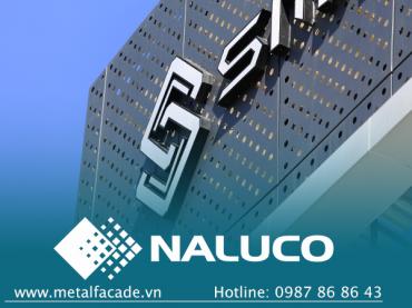 THI CÔNG BẢNG HIỆU TẤM KIM LOẠI ĐỤC LỖ